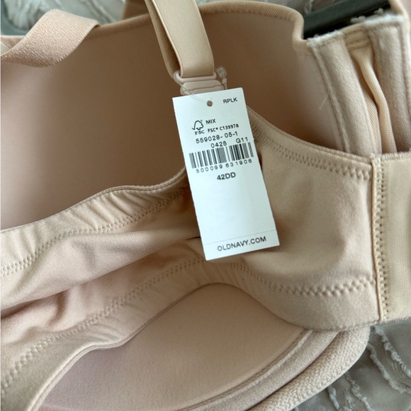 42DD NWTOld Navy Full-Coverage Underwire Demi Frappe Bra - Picture 2 of 6